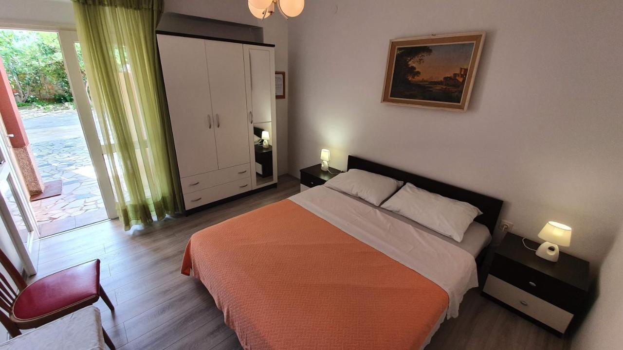 Double Rooms With Terrace Tomica Baška Exterior foto